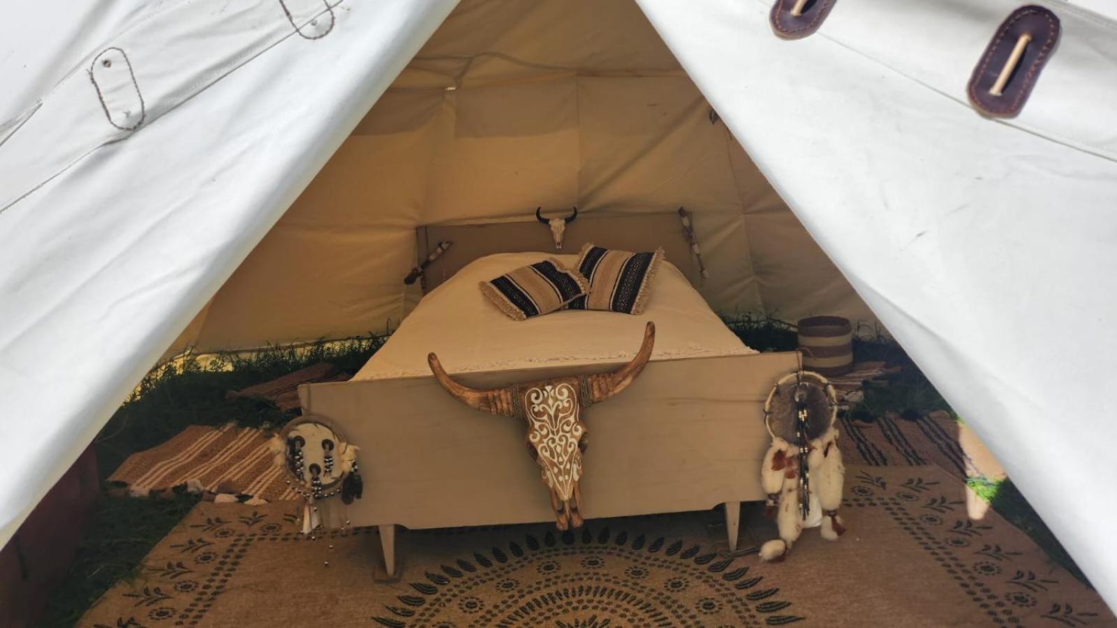 Tipi Des Amoureux Luxury tent *